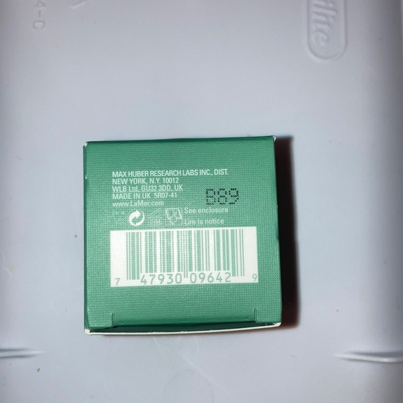 La Mer Moisturizing Cool Gel Cream - Picture 2 of 2